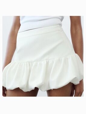 Zara Cream Ruffle Hem Mini Skirt